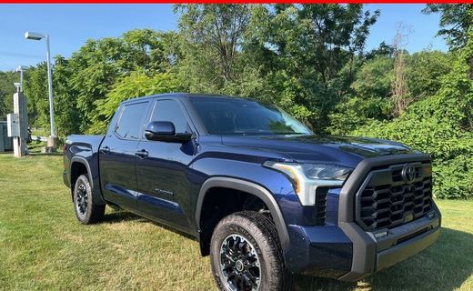 2022 Toyota Tundra SR5