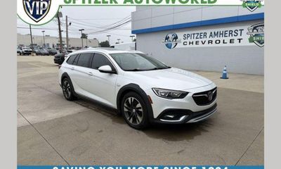 2019 Buick Regal Tourx Essence
