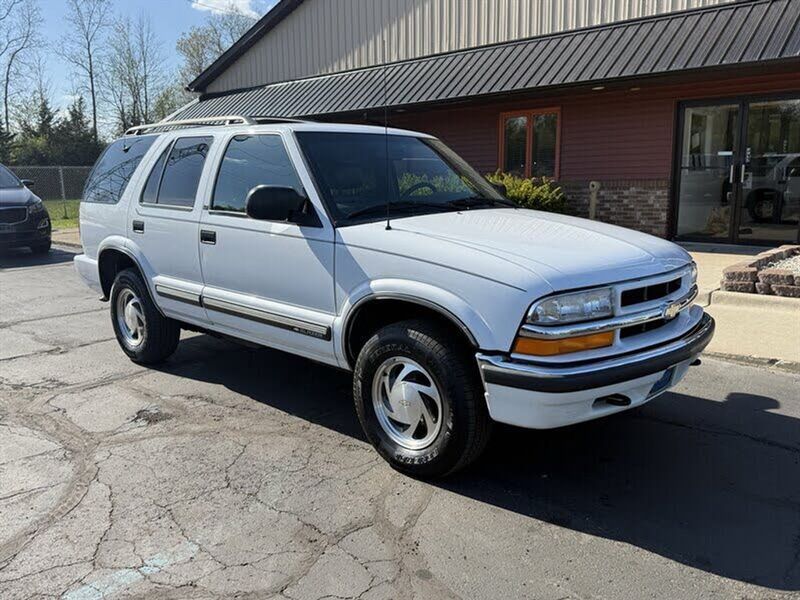 2001 Chevrolet Blazer — a typically priced live listing