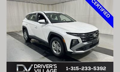 2025 Hyundai Tucson SE