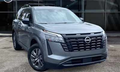 2026 Nissan Pathfinder SV