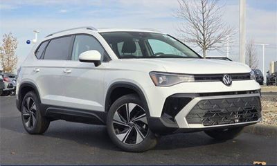 2026 Volkswagen Taos 4MOTION SE