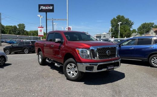 2018 Nissan Titan SV