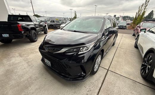 2021 Toyota Sienna XSE