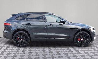 2019 Jaguar F-Pace S