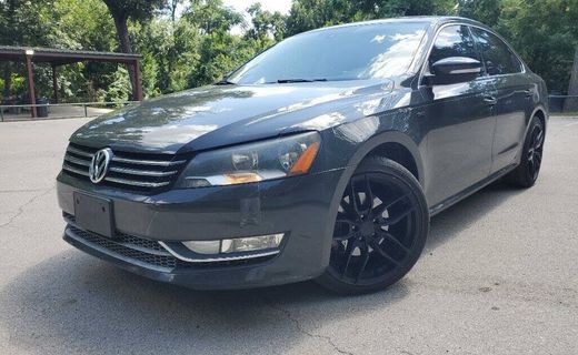 2015 Volkswagen Passat SE