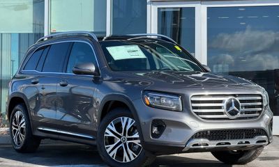 2026 Mercedes-Benz GLB-Class GLB250