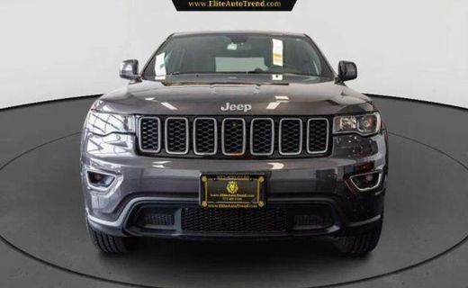 2019 Jeep Grand Cherokee Laredo