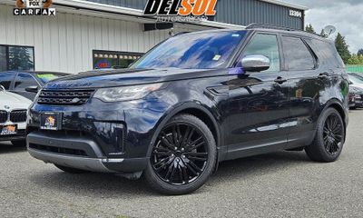 2017 Land Rover Discovery First Edition