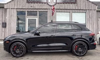 2017 Porsche Cayenne GTS