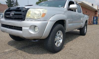 2005 Toyota Tacoma DLX