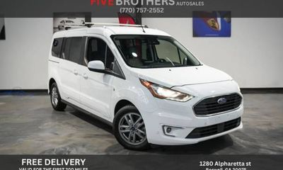 2022 Ford Transit Connect Titanium