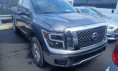 2017 Nissan Titan S