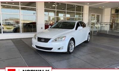 2006 Lexus IS Base