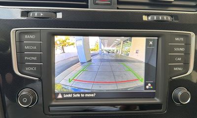 2016 Volkswagen Golf GTI 2 0T Base
