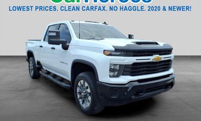 2024 Chevrolet Silverado HD Custom