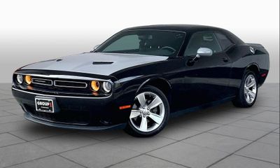 2021 Dodge Challenger SXT