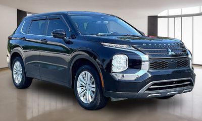 2023 Mitsubishi Outlander ES