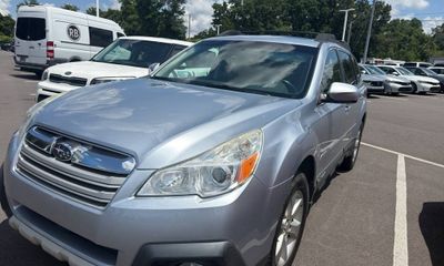 2014 Subaru Outback Limited CWP Navi