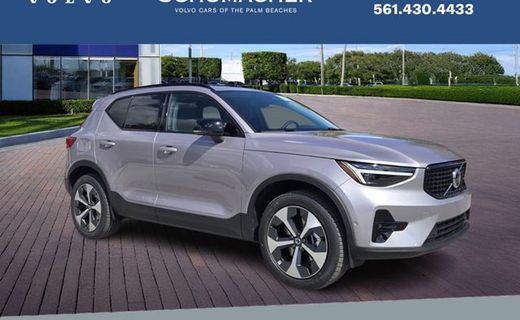 2026 Volvo XC40 Plus Dark