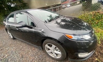 2014 Chevrolet Volt Standard