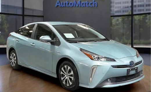 2021 Toyota Prius LE