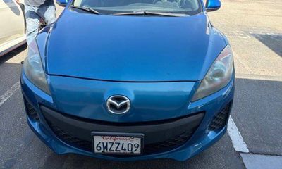 2012 Mazda MAZDA3 Touring GS