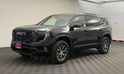 2025 GMC Acadia AT4