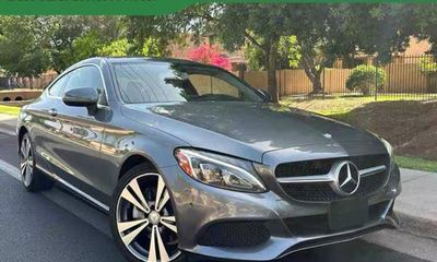 2017 Mercedes-Benz C-Class C300