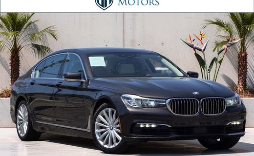 2016 BMW 740i