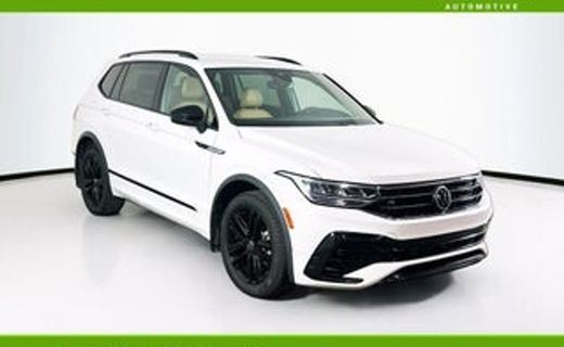 2022 Volkswagen Tiguan SE Black