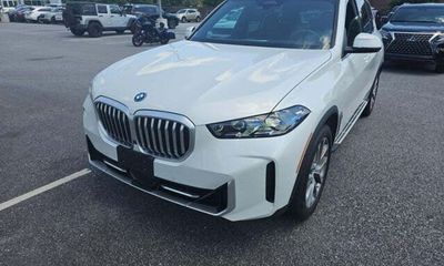 2025 BMW X5 XDRIVE50E