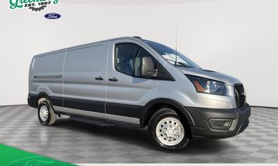 2026 Ford Transit LOW Roof
