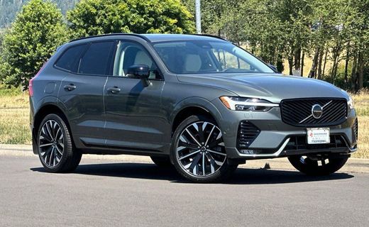 2026 Volvo XC60 Ultra Dark