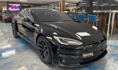2021 Tesla Model S Plaid