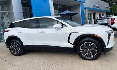 2025 Chevrolet Blazer LT