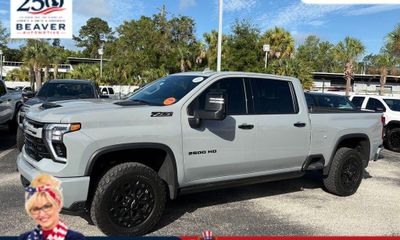 2024 Chevrolet Silverado HD LTZ