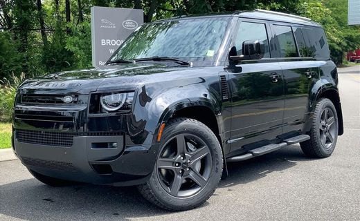 2026 Land Rover Defender 110 SE