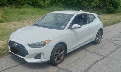 2019 Hyundai Veloster 2 0L AND