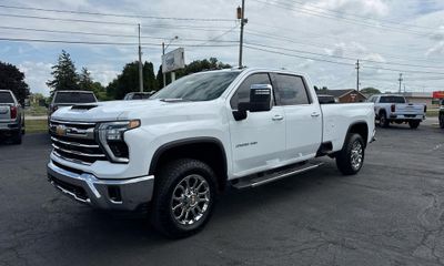 2025 Chevrolet Silverado HD LTZ
