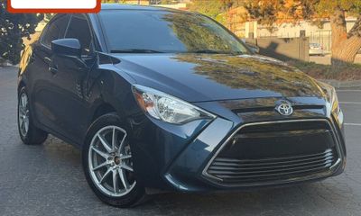 2017 Toyota Yaris IA Base