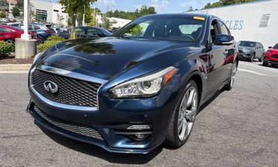 2017 Infiniti Q70 3 7
