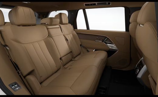 2026 Land Rover Range SE