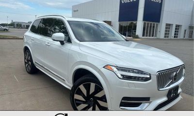 2024 Volvo XC90 Plus Bright