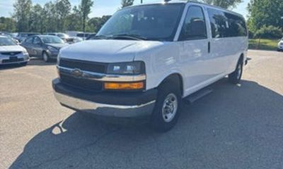 2025 Chevrolet Express LT EXT