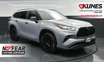 2025 Toyota Highlander XLE Nightshade 25TH