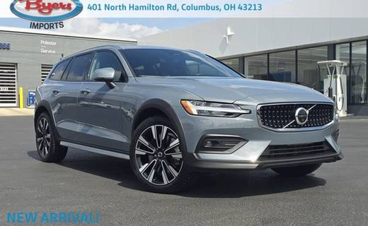2023 Volvo V60CC Ultimate