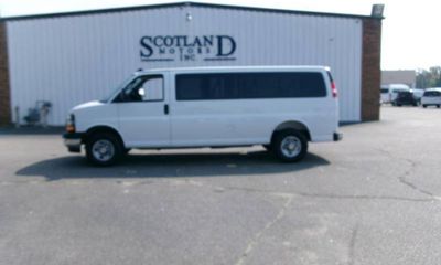2025 Chevrolet Express LT EXT