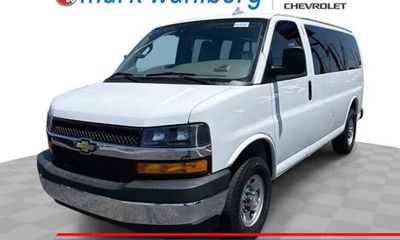 2022 Chevrolet Express Passenger LT LS