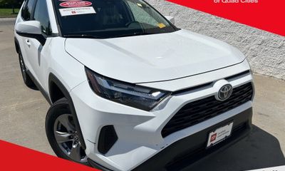 2023 Toyota RAV4 XLE